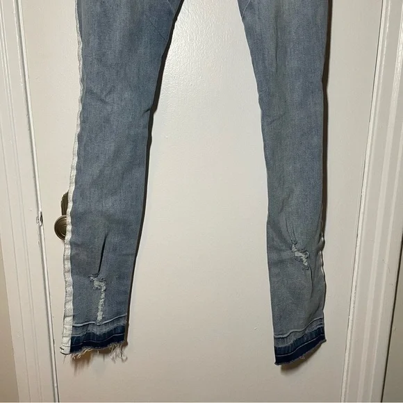 Kollar Distressed Stripe Denim Skinny Jean size 28
